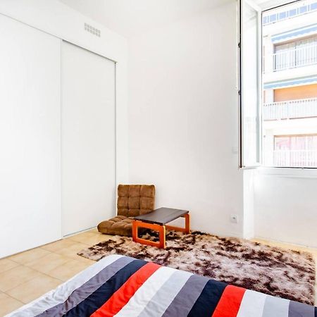 Room Rental In Apartment In Marseille Exteriör bild